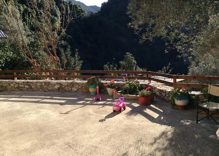 בית נופש Kleanthi's House *